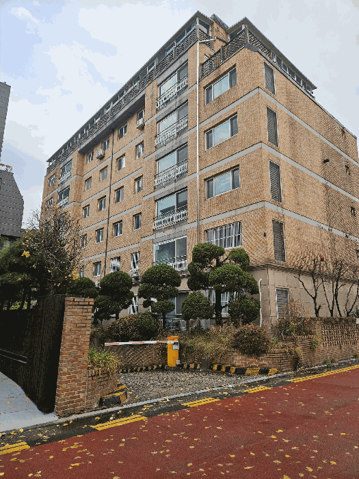 서울 강남구 신사동 아파트 경매 물건 사진 4 · 2025타경104428