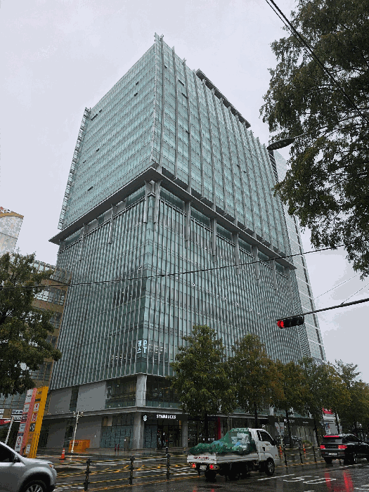 서울특별시 서초구 양재동 215 하이브랜드 1층리빙관1층145호 상가,오피스텔,근린시설 경매 물건 사진