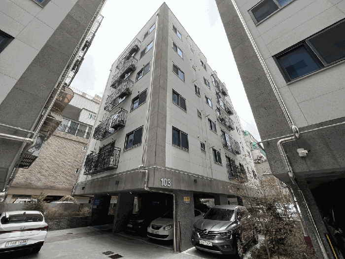 서울특별시 동대문구 장안동 394-2 더하이엔드 103동 3층302호 다세대주택 경매 물건 사진