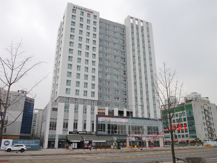 인천광역시 서구 청라에메랄드로76번길 7-23 1층105호 (청라동,청라월드메르디앙커낼웨이) 상가,오피스텔,근린시설 경매 물건 사진