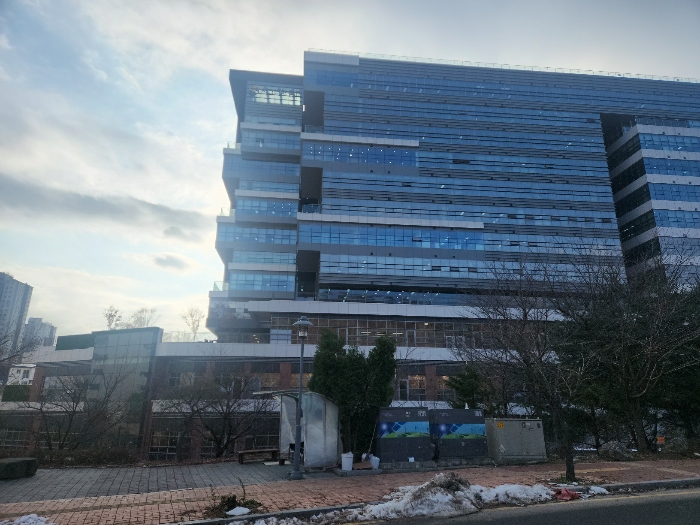 경기도 용인시 수지구 포은대로59번길 37 지4층비408호 (상현동,시그니처광교지식산업센터) 공장/지식산업센터 경매 물건 사진