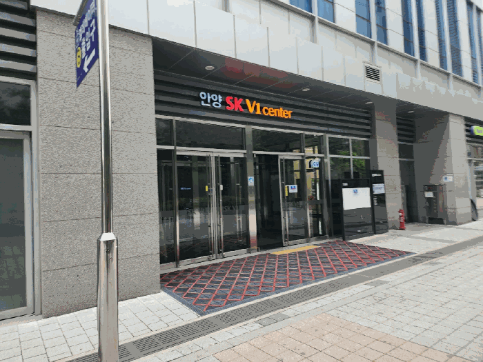 경기도 안양시 동안구 호계동 555-42 안양에스케이브이1센터 1층125호 근린생활시설 경매 물건 사진