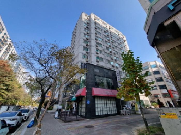 대전 서구 둔산동 아파트 경매 물건 사진 2 · 2025타경503822