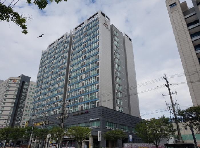 충남 천안시 서북구 성정동 판매시설 경매 물건 사진 3 · 2025타경744