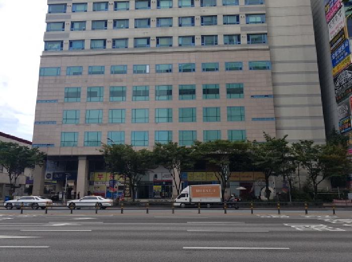충남 천안시 동남구 신부동 판매시설 경매 물건 사진 3 · 2025타경745