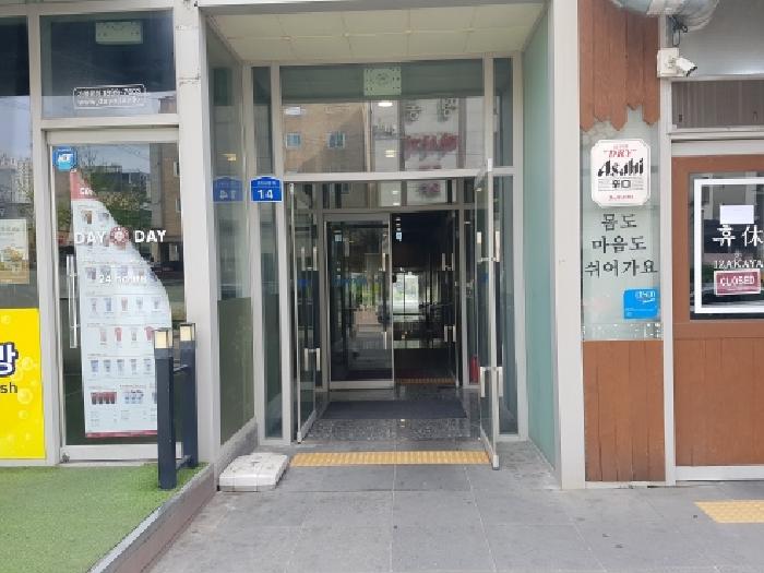 충남 천안시 서북구 성정동 상가,오피스텔,근린시설 경매 물건 사진 4 · 2026타경10525