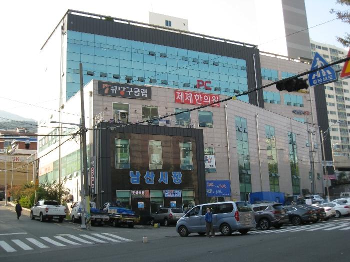 부산 금정구 남산동 판매시설 경매 물건 사진 3 · 2023타경60232