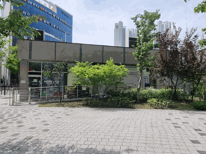 부산광역시 동래구 사직동 1058 쌍용더플래티넘사직아시아드아파트 근생-2동 1층104호 근린생활시설 경매 물건 사진