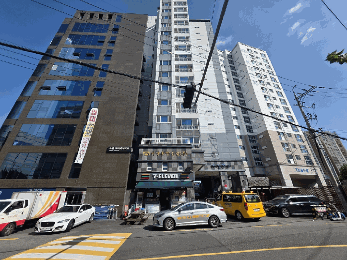 부산 부산진구 부전동 오피스텔 경매 물건 사진 2 · 2025타경22733