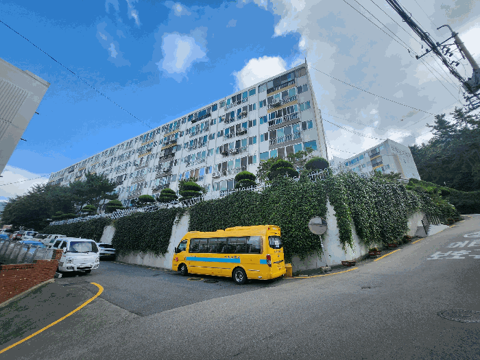 부산 해운대구 재송동 아파트 경매 물건 사진 2 · 2025타경5749
