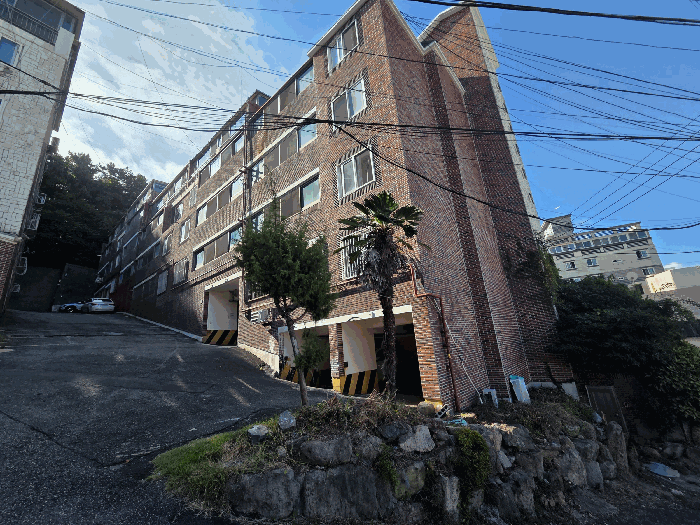 부산 남구 용호동 연립주택,다세대,빌라 경매 물건 사진 5 · 2025타경5759