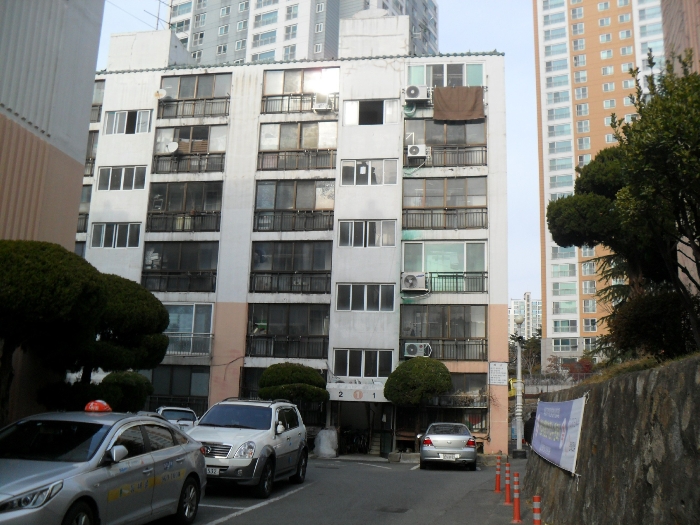 부산 북구 화명동 아파트 경매 물건 사진 2 · 2023타경348