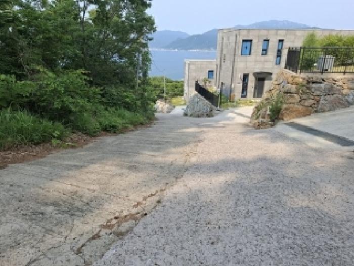 경남 남해군 남면 도로 경매 물건 사진 2 · 2025타경693
