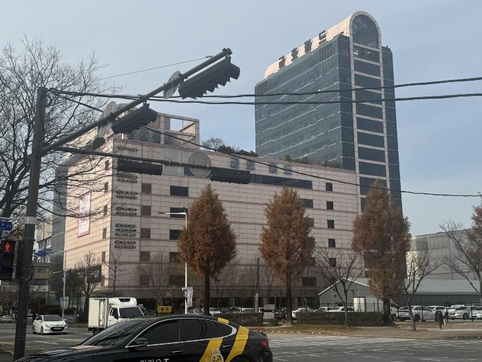 광주광역시 서구 군분2로 54 6층82호 (화정동,금호월드) 판매시설 경매 물건 사진