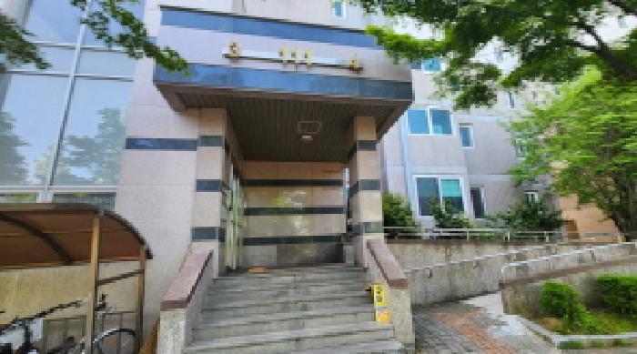 전북 군산시 수송동 아파트 경매 물건 사진 2 · 2025타경20832
