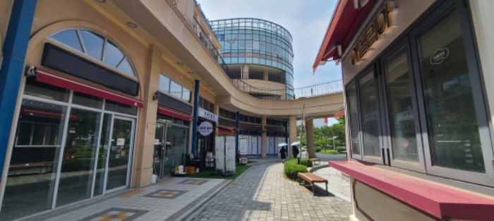 경기 고양시 일산서구 대화동 판매시설 경매 물건 사진 2 · 2024타경74389