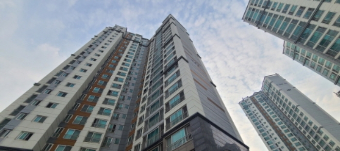 경기 고양시 일산서구 덕이동 하이파크시티일산파밀리에4단지 아파트 경매 물건 사진